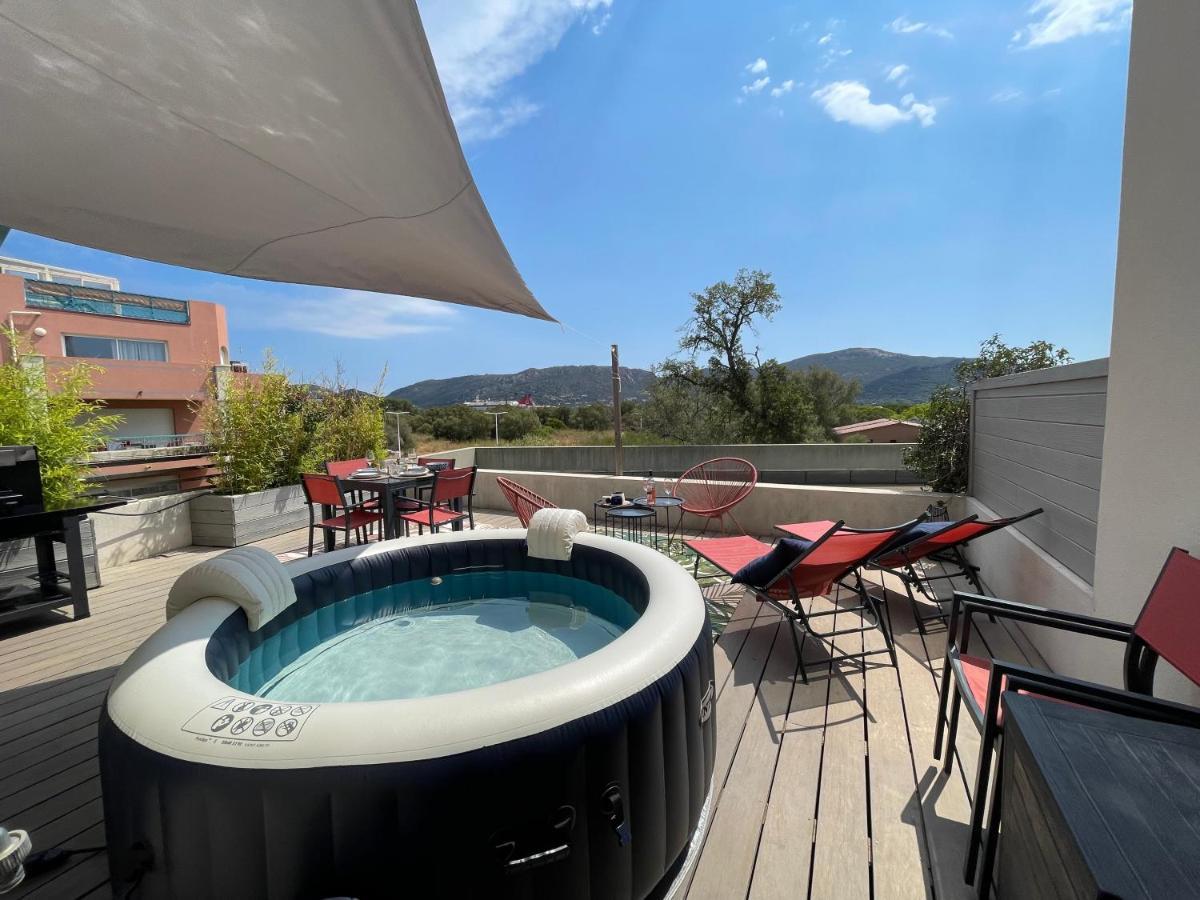 Superbe appartement sur le port, jacuzzi, piscine Porto-Vecchio  Extérieur photo